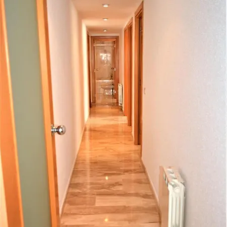Service-rodes Apartment *